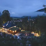 Forest Szálloda Vír