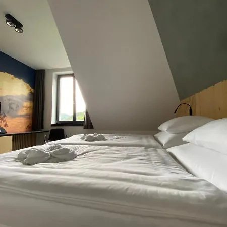 Forest Hotel Vir