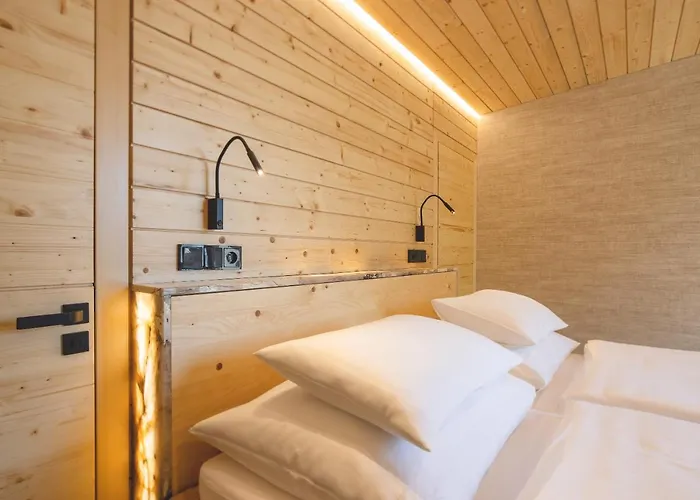 Forest Otel *